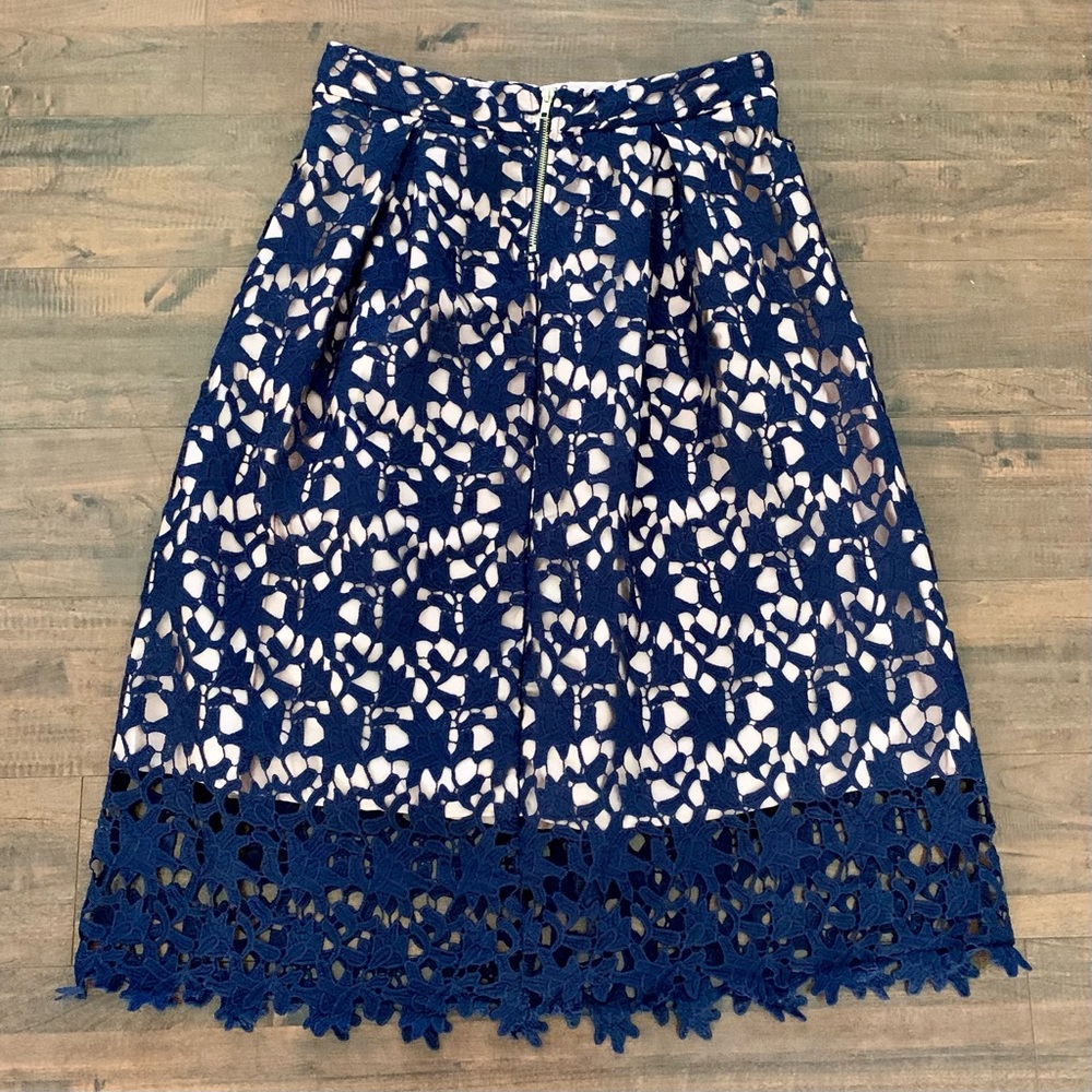 Blush Noir Navy Lace and Pink underlay Skirt SZ- L - Picture 6 of 10